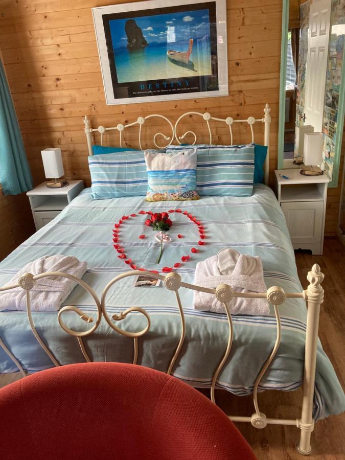 Sherpai Lodge Herne Bay Extérieur photo